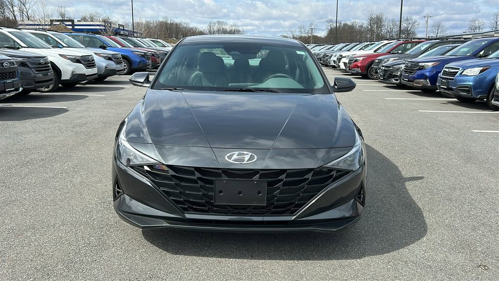 Used 2023 Hyundai Elantra SEL image 2