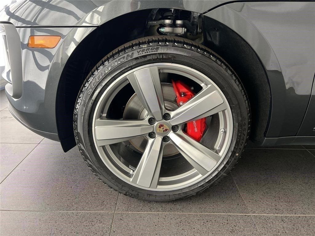 New 2026 Porsche Macan S AWD/4WD image 10