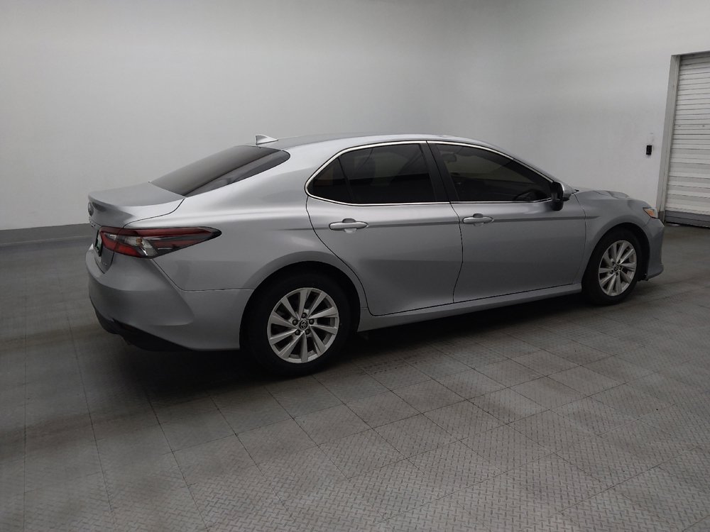 Used 2022 Toyota Camry LE FWD image 10