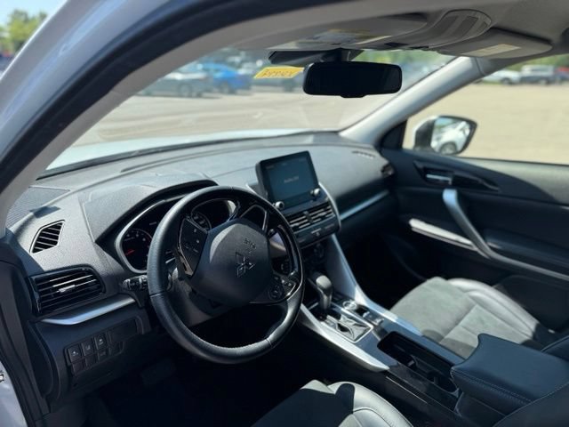 Used 2025 Mitsubishi Eclipse Cross AWD image 9