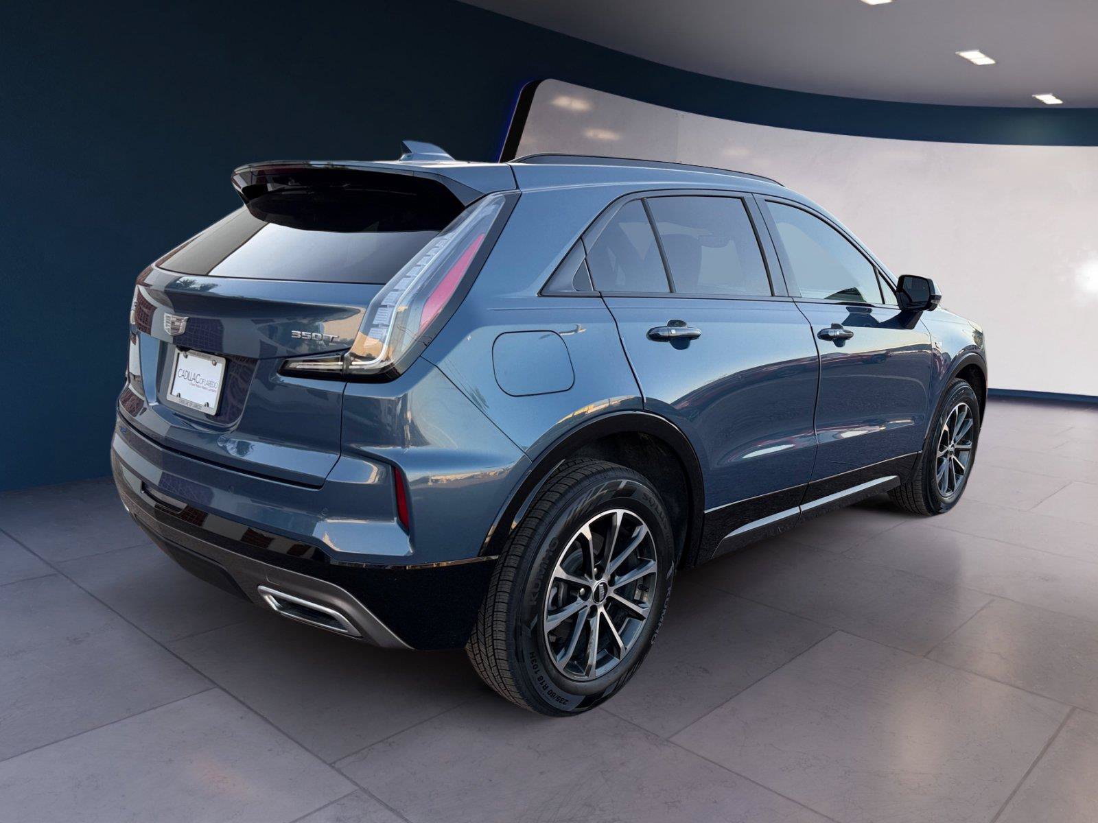 Used 2025 Cadillac XT4 Sport FWD image 5