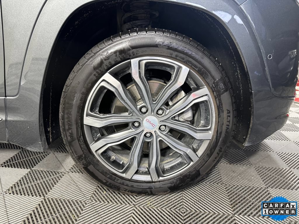 Used 2020 GMC Terrain Denali w/ GMC Pro Grade Package AWD/4WD image 12