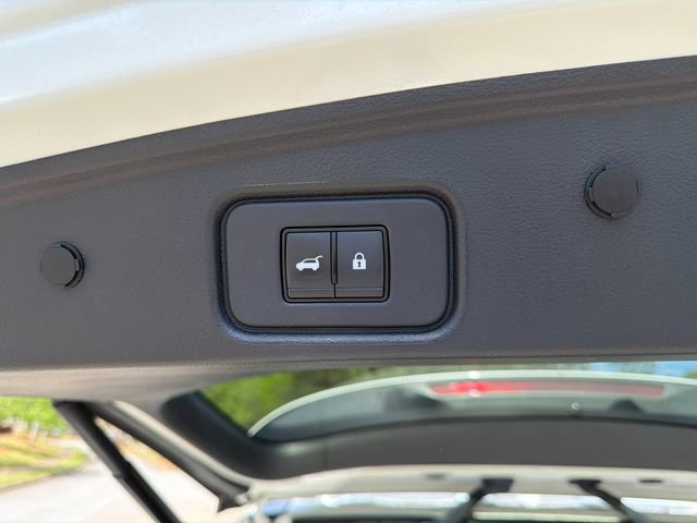 Used 2023 Nissan Pathfinder Platinum image 20