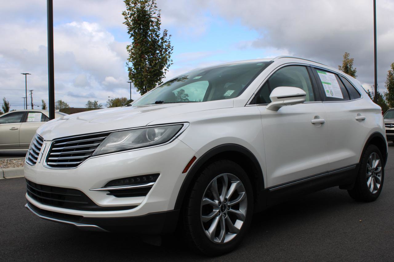 Used 2015 Lincoln MKC FWD w/ Equipment Group 101A Select image 3