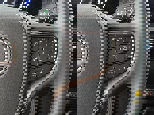 Certified 2025 Lexus UX 300h FWD w/ Accessory Package (Z1) image 31