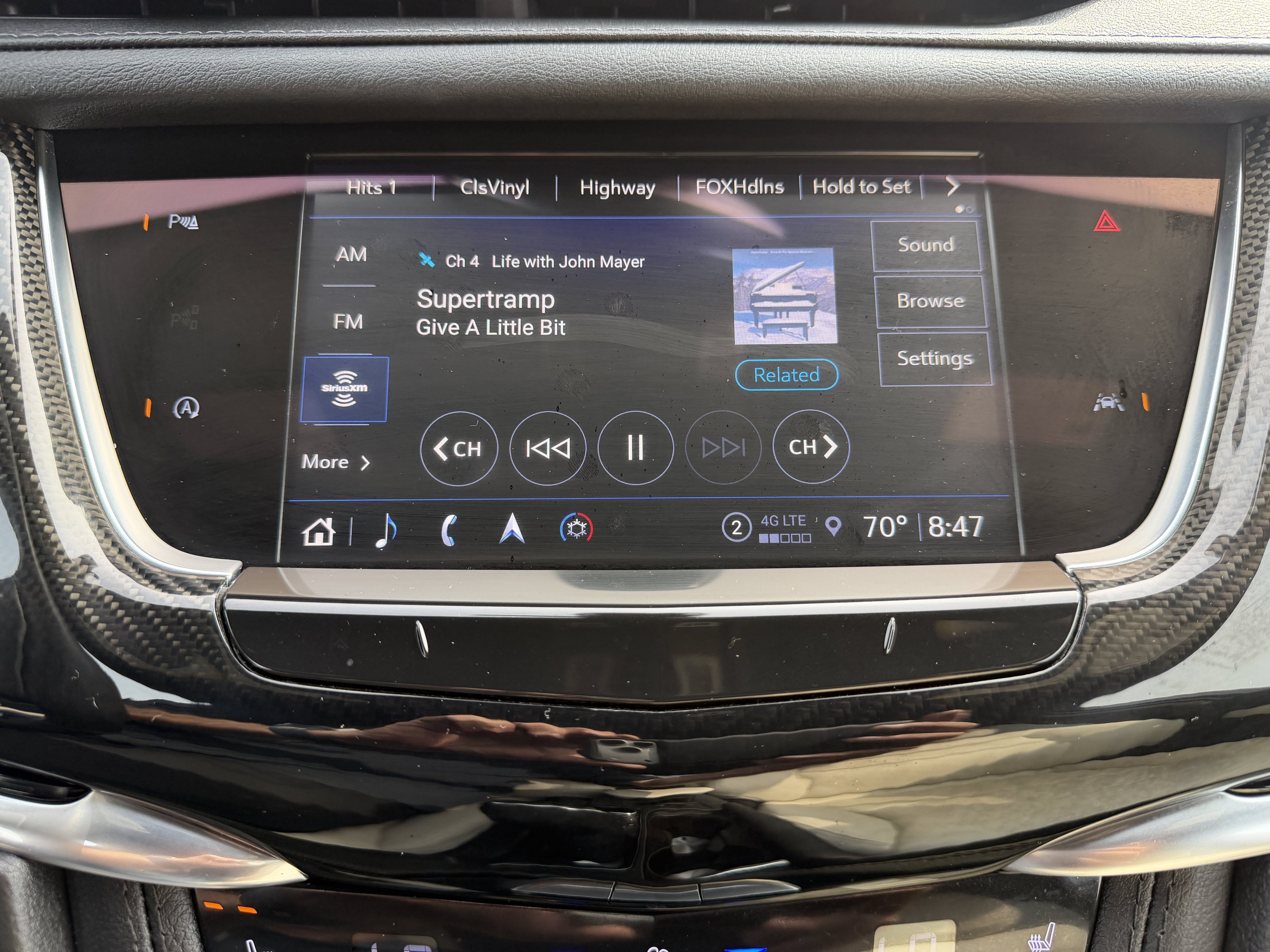Used 2024 Cadillac XT6 Sport w/ LPO, Floor Liner Package AWD/4WD image 29
