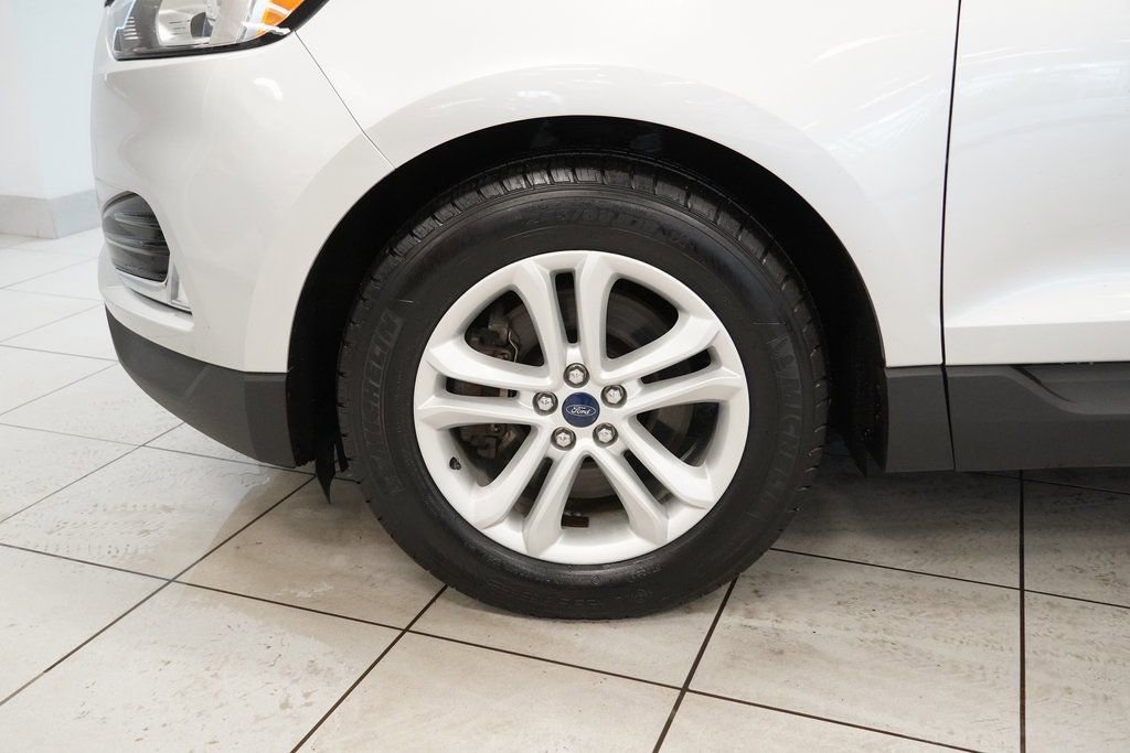 Used 2019 Ford Edge SEL image 19
