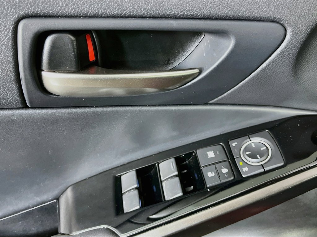 Used 2022 Lexus IS 300 w/ Accessory Package RWD image 22