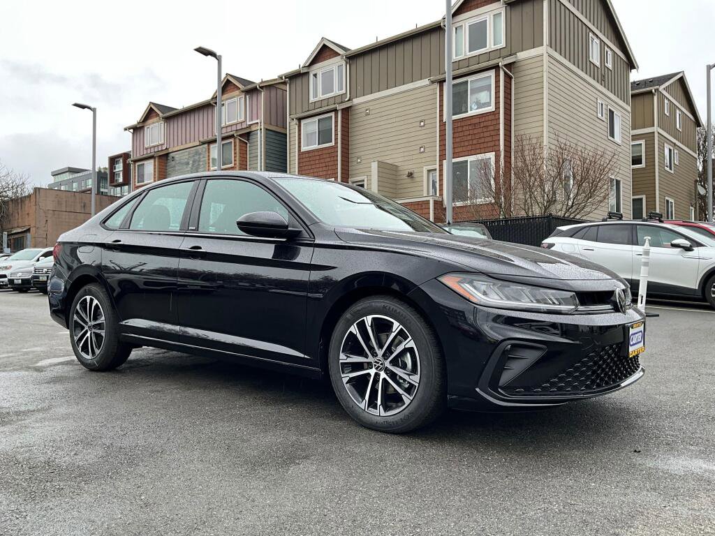 New 2026 Volkswagen Jetta Sport image 2