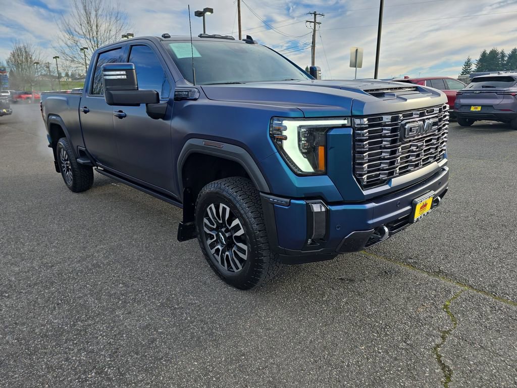Used 2024 GMC Sierra 3500 Denali Ultimate image 8