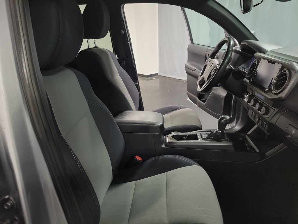 Used 2021 Toyota Tacoma TRD Off-Road AWD/4WD image 22