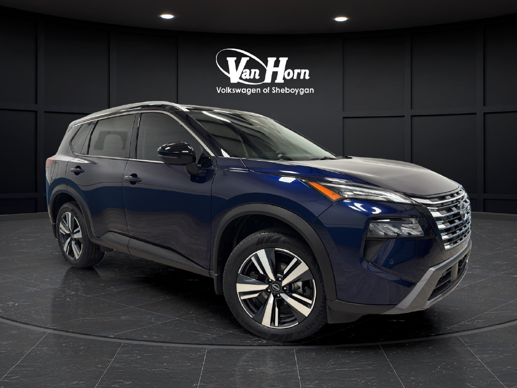 Used 2025 Nissan Rogue SL AWD/4WD image 1