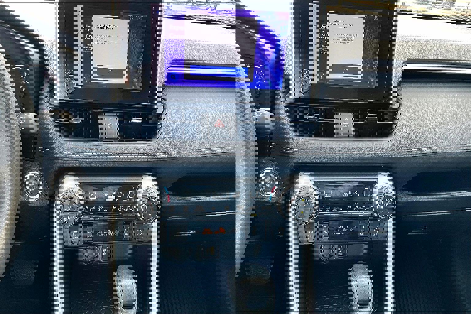 Used 2025 Toyota RAV4 XLE w/ Convenience Package AWD/4WD image 15