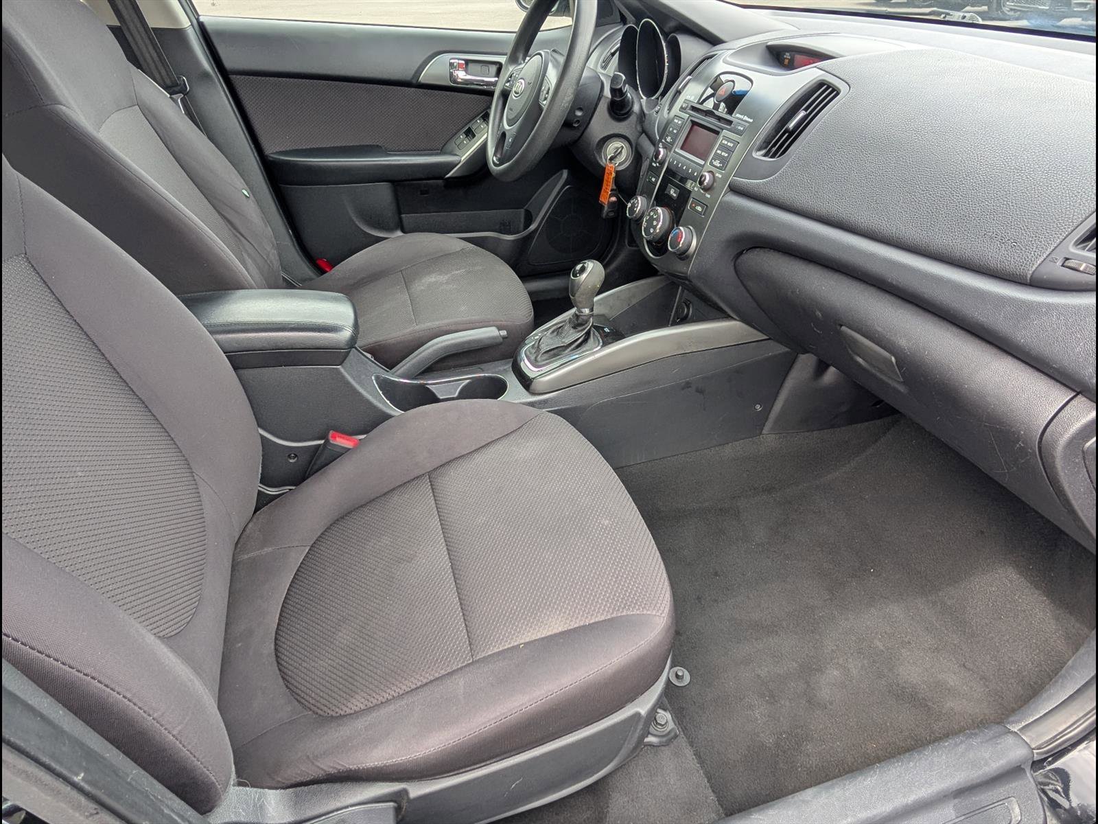 Used 2013 Kia Forte EX image 18