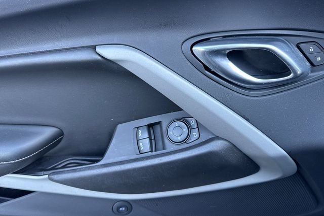 Used 2020 Chevrolet Camaro LT w/ RS Package image 11