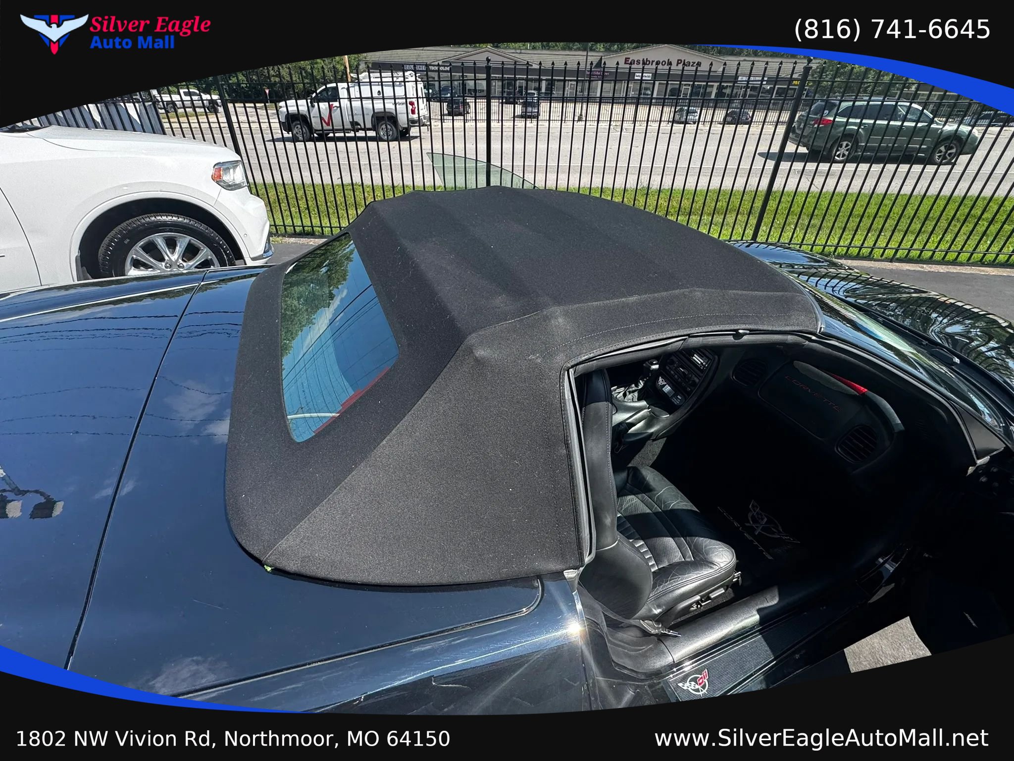 Used 2001 Chevrolet Corvette Convertible w/ Preferred Equipment Group2 RWD image 11