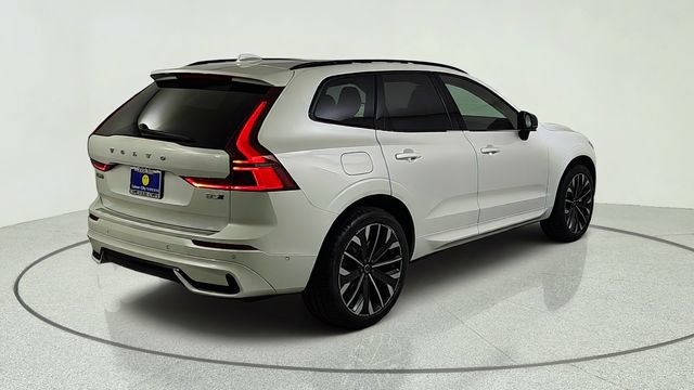 New 2026 Volvo XC60 B5 Ultra w/ Climate Package PRO AWD/4WD image 7