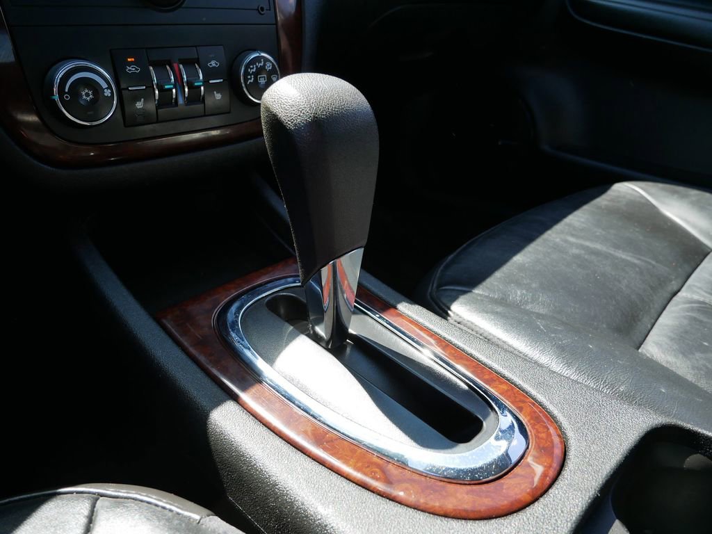 Used 2010 Chevrolet Impala LT w/ Luxury Edition Package FWD image 28