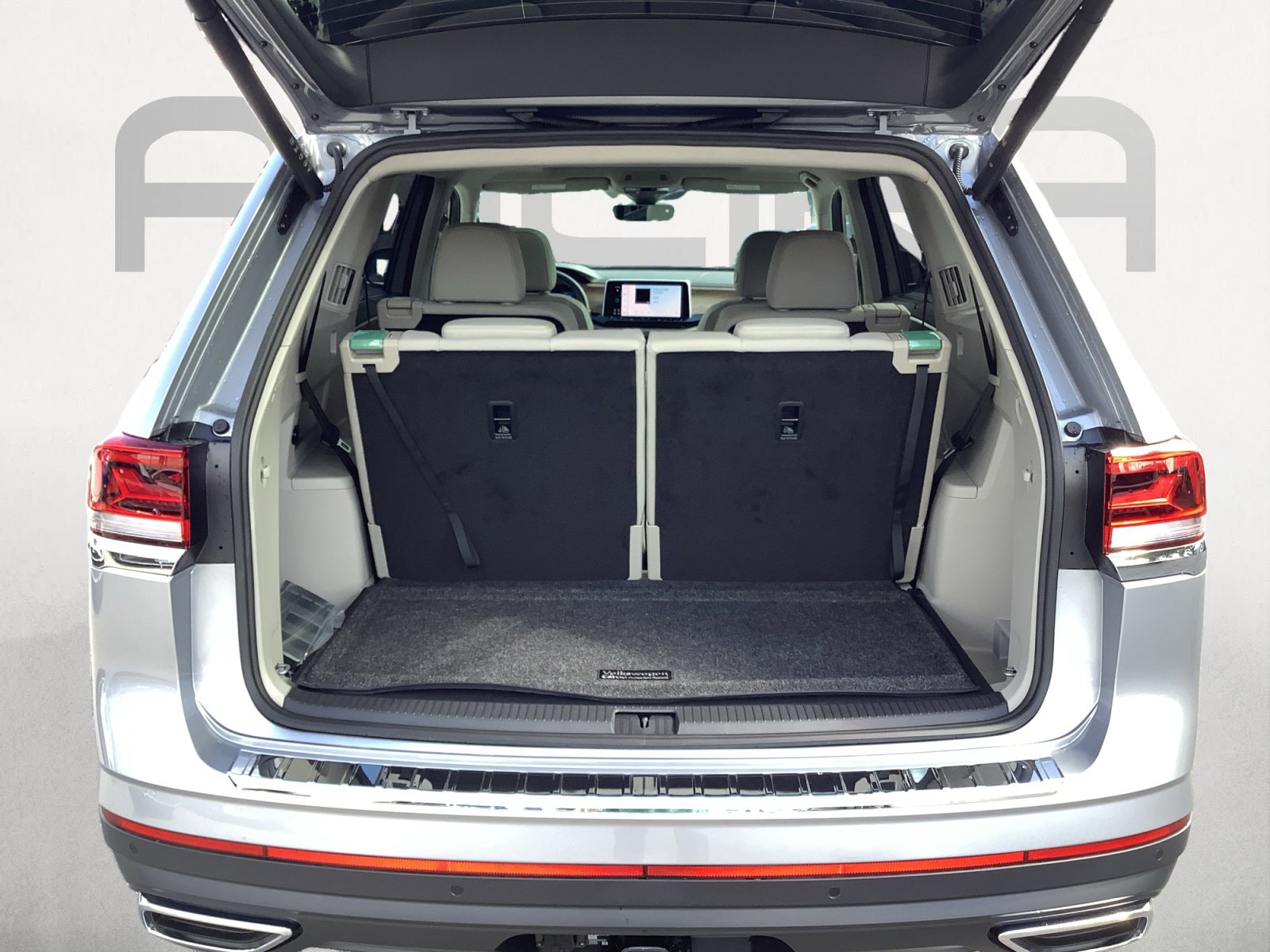 New 2026 Volkswagen Atlas SE FWD image 10
