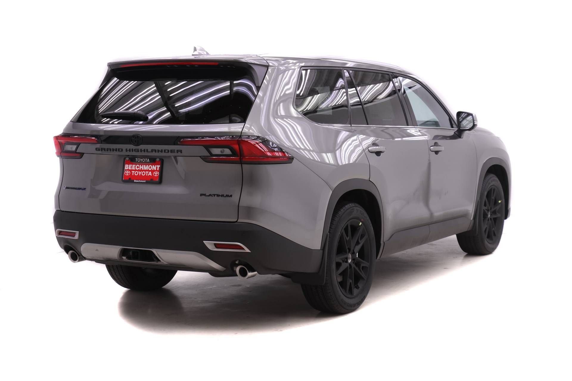 New 2026 Toyota Grand Highlander AWD Hybrid image 2