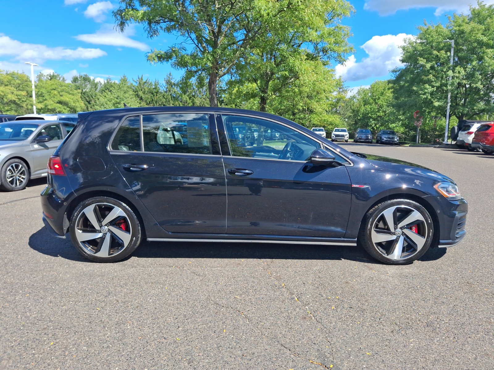 Used 2018 Volkswagen GTI Autobahn FWD image 7