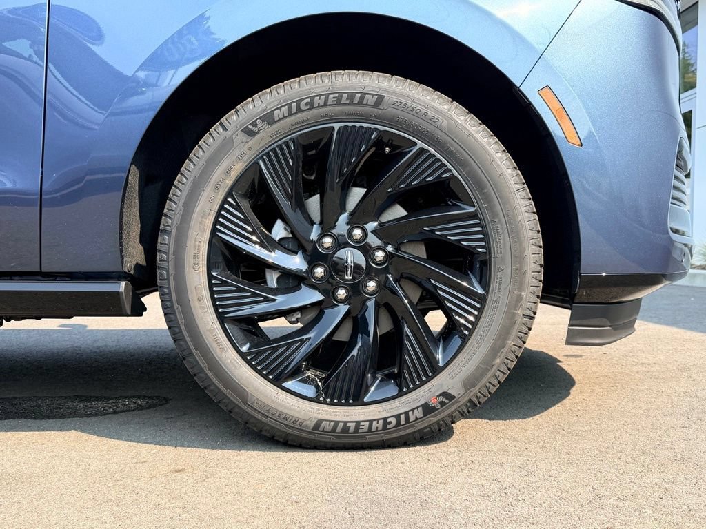 New 2027 Lincoln Navigator Reserve w/ Jet Appearance Package AWD/4WD image 36