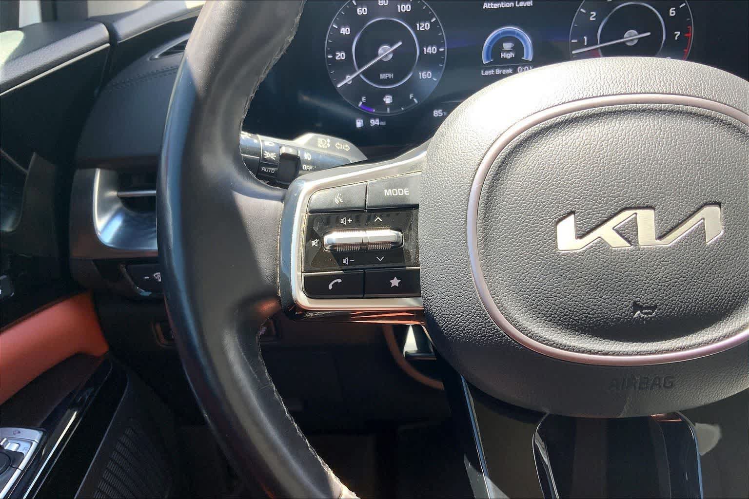 Used 2024 Kia Carnival SX Prestige FWD image 24