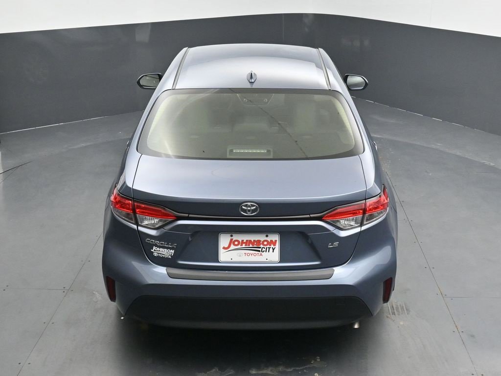 Used 2023 Toyota Corolla LE image 31