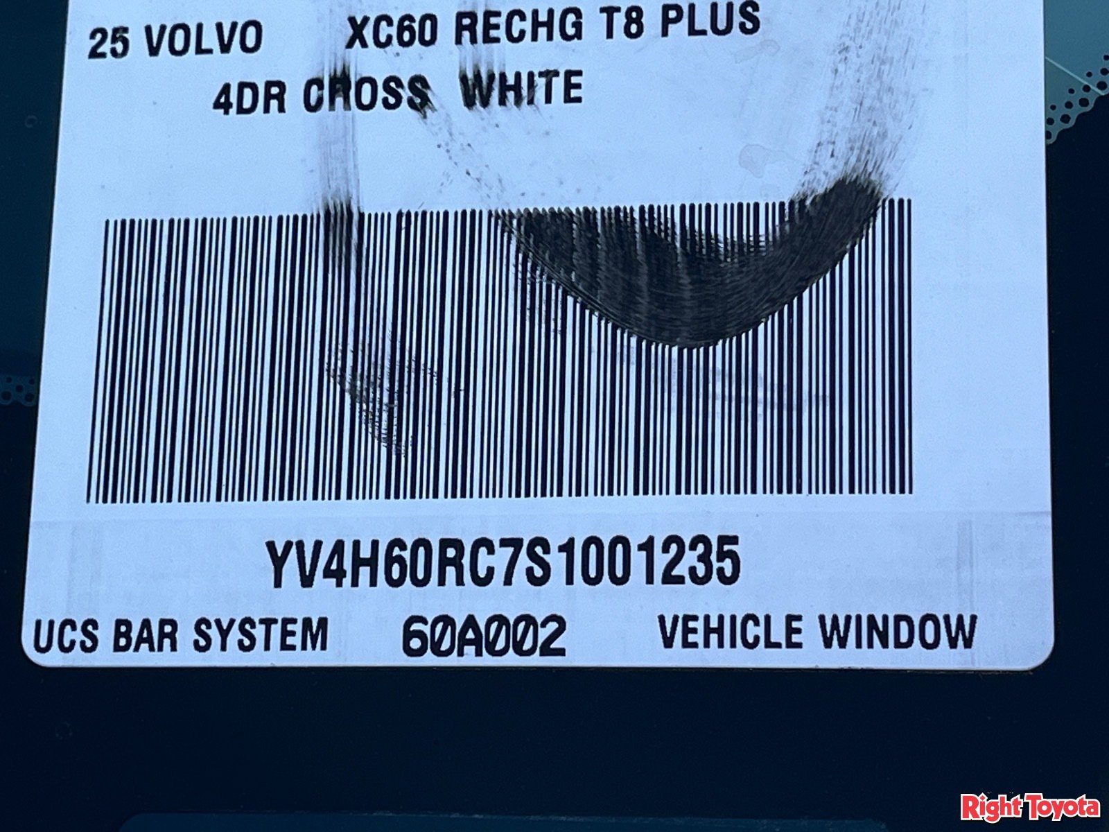 Used 2025 Volvo XC60 T8 Plus AWD/4WD image 34