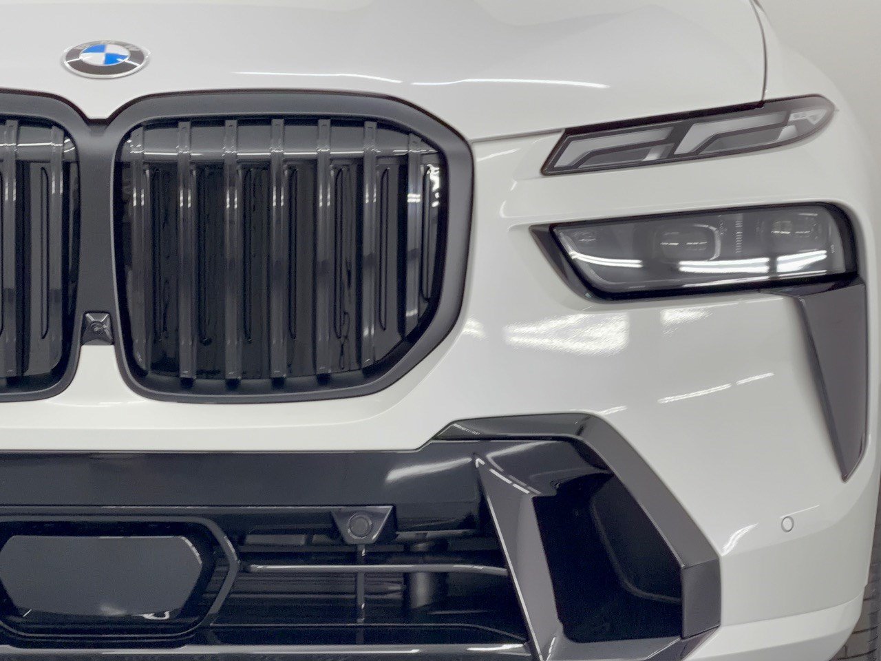 New 2027 BMW X7 xDrive40i w/ Executive Package AWD/4WD image 12