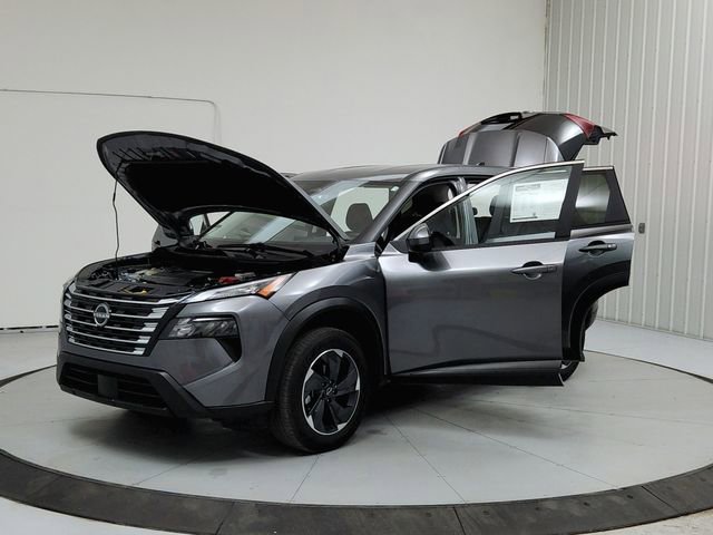 Used 2025 Nissan Rogue SV image 11