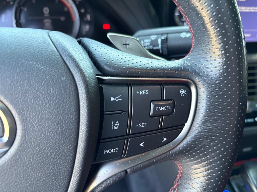 Used 2023 Lexus LS 500 F Sport w/ Cold Weather Package (CK) RWD image 23