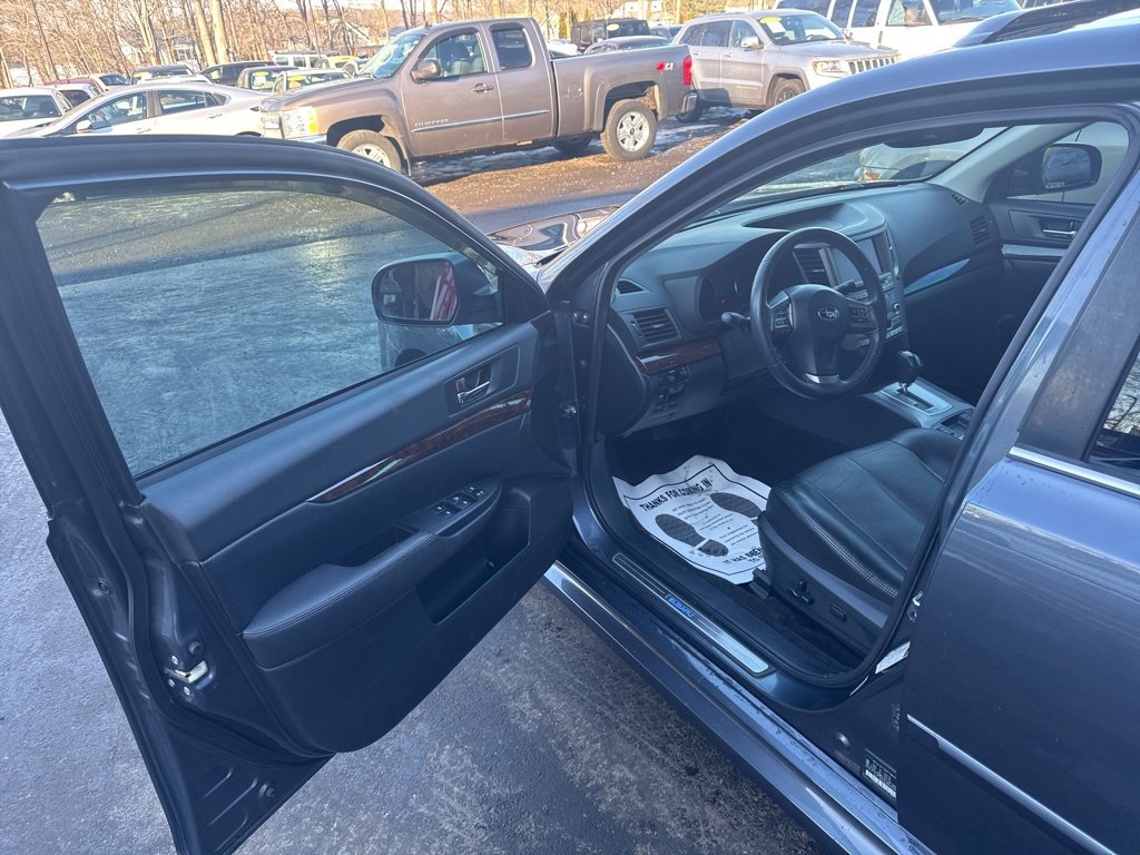 Used 2014 Subaru Legacy 3.6R Limited image 24
