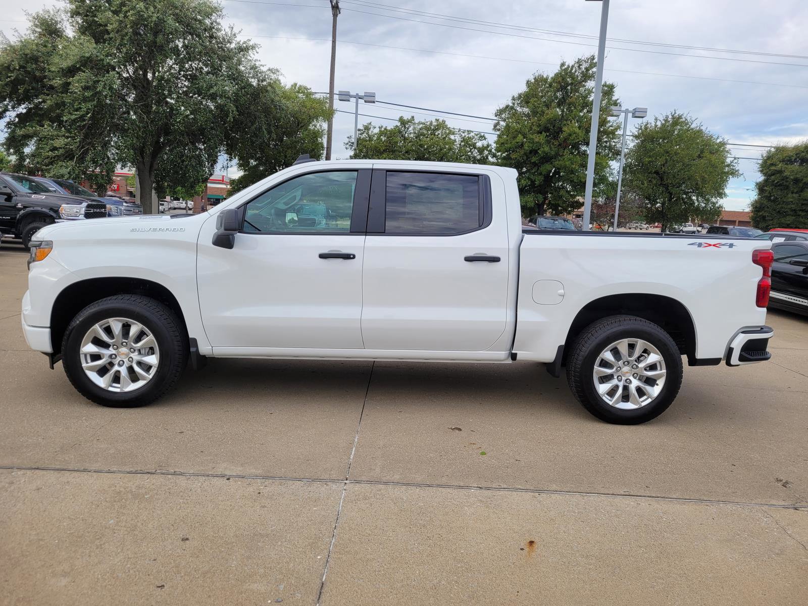 New 2026 Chevrolet Silverado 1500 Custom AWD/4WD image 2