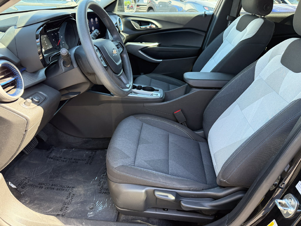 Used 2024 Chevrolet Trax LS w/ Driver Confidence Package FWD image 24