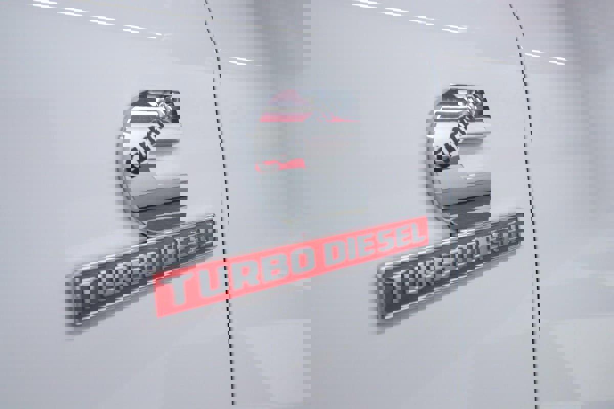 Used 2024 RAM 3500 Tradesman w/ Chrome Appearance Group image 34