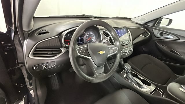 Used 2022 Chevrolet Malibu LS FWD image 13