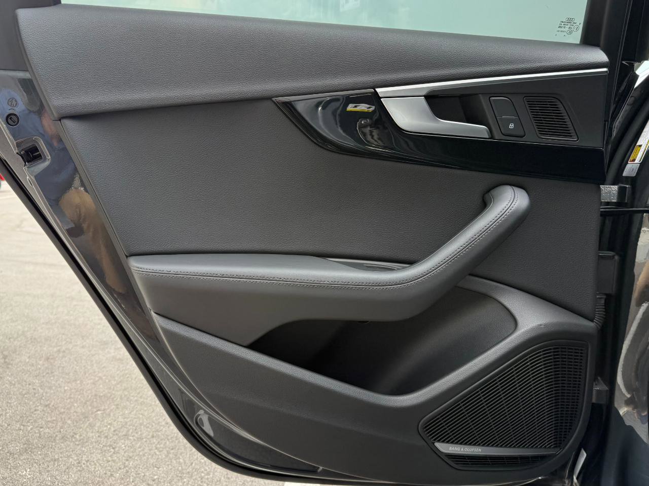 Used 2019 Audi A4 2.0T allroad Premium Plus w/ Premium Plus Package AWD/4WD image 23