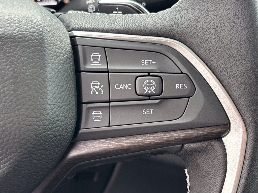 New 2027 Jeep Grand Cherokee 4WD image 16