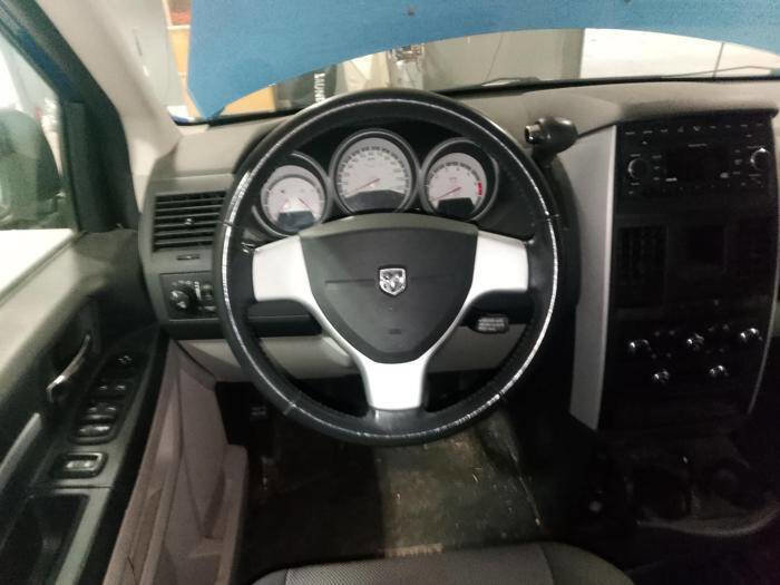 Used 2008 Dodge Grand Caravan SXT FWD image 26