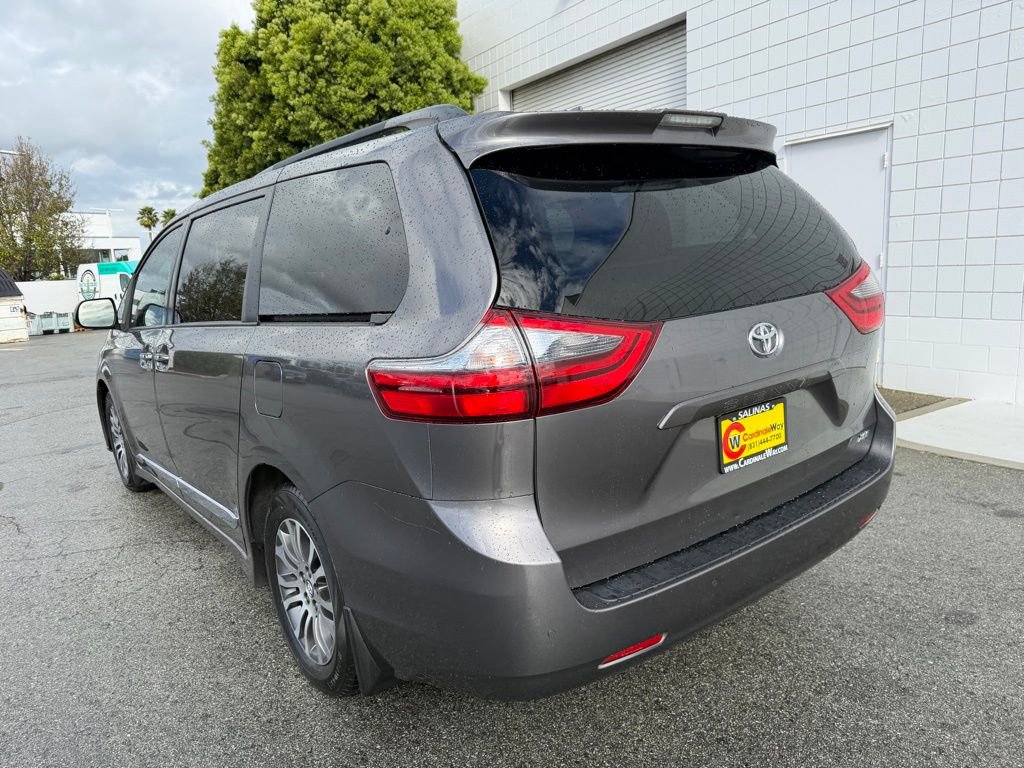 Used 2020 Toyota Sienna XLE Premium w/ Protection Package image 4