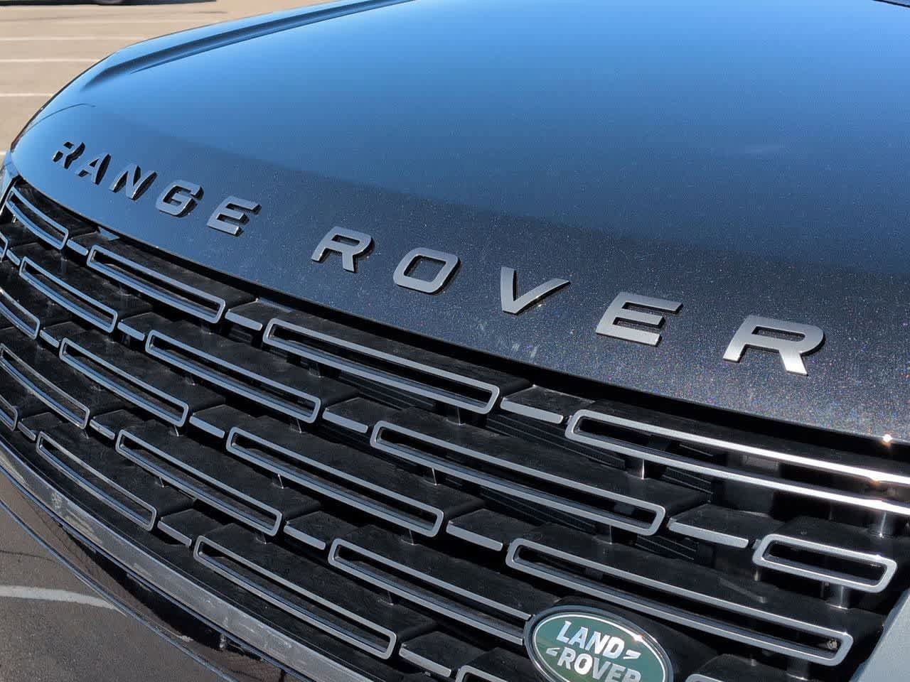New 2026 Land Rover Range Rover Long Wheelbase SE AWD/4WD image 12