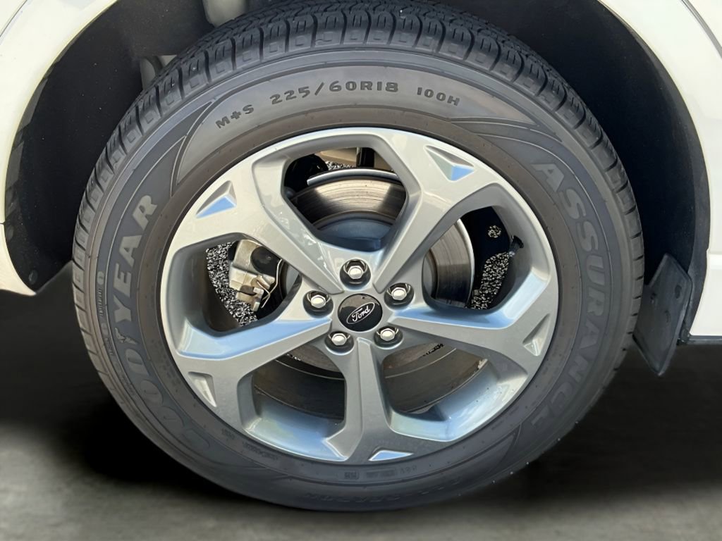 Certified 2024 Ford Escape ST-Line Select image 33