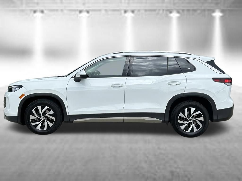 Certified 2026 Volkswagen Tiguan S FWD image 2