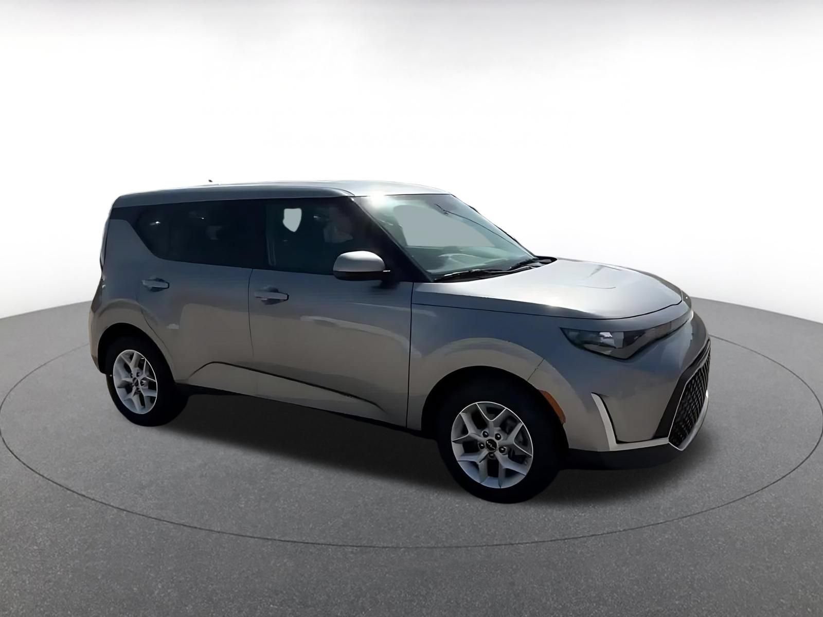 Used 2025 Kia Soul LX w/ LX Technology Package FWD video 2