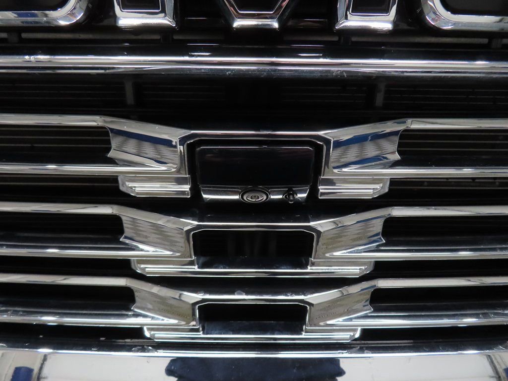 Used 2024 GMC Sierra 3500 Denali w/ Denali Reserve Package image 58