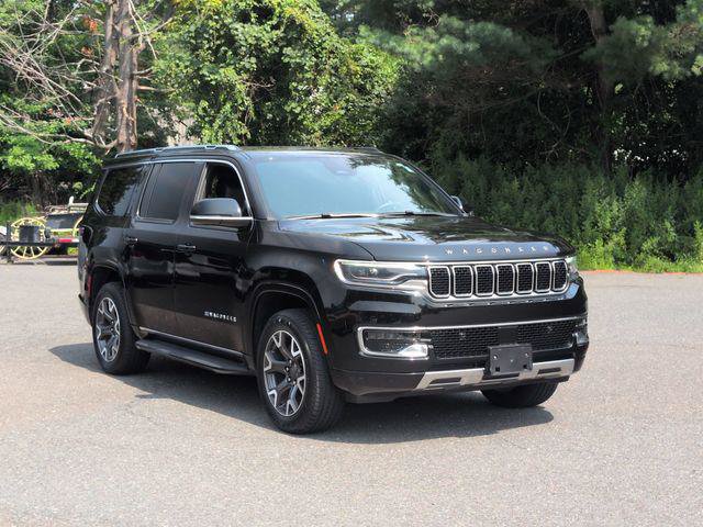 Certified 2023 Jeep Wagoneer Series III w/ Preferred Equipment Group AWD/4WD image 3