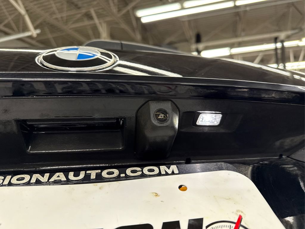 Certified 2025 BMW X7 xDrive40i w/ M Sport Package image 16