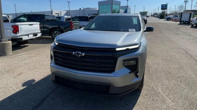 New 2026 Chevrolet Traverse LT w/ Midnight/Sport Edition AWD/4WD image 5