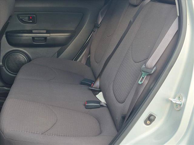 Used 2013 Kia Soul FWD image 15